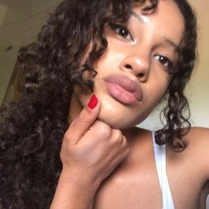 Meet your Posher, Mikaila